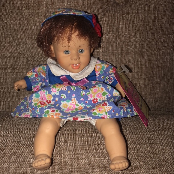 NWT Lot of 3 Vintage GiGo 8.5” Bean Bag Palm Dolls. All have complete - Picture 6 of 8